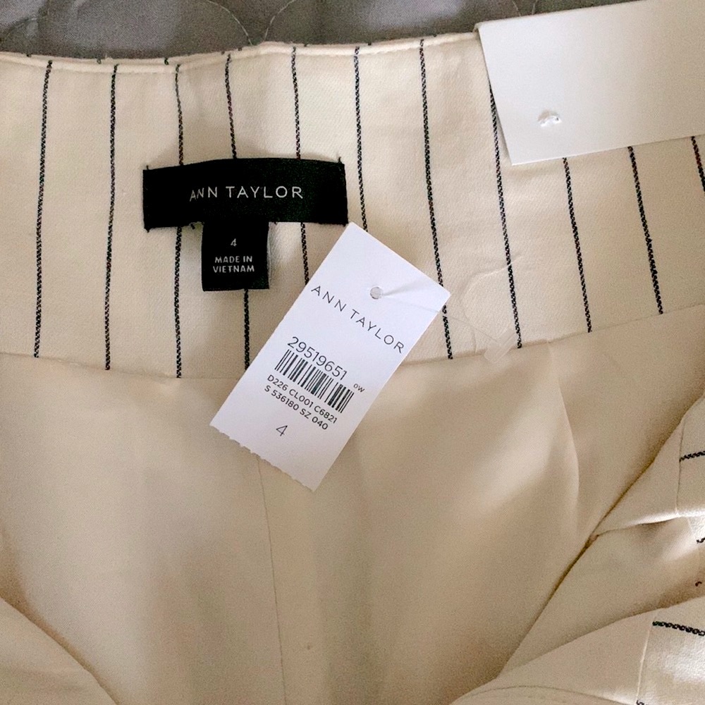 Ann Taylor high waist Linen shorts NWT - Picture 4 of 9